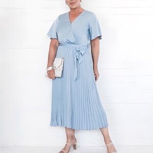 Elegant Blue Midi Dress